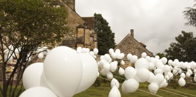 500 ballons pourMy Blood Mikado by DEC pour Sculptures en l'ile le GrisyCode by DEC